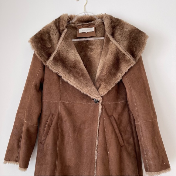 Gerard Darrel Brown Fur Coat - Picture 3 of 13
